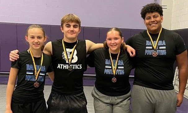 Bandera High School Powerlifters Shine at Season Opener>