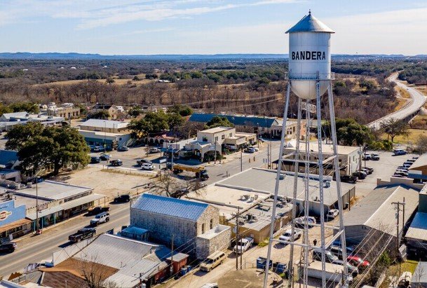 Bandera to Unveil New Historical Marker for Iconic 'Tin Man' Water Tower>