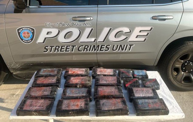 Traffic Stop Leads to $1 Million Cocaine Bust on I-35>