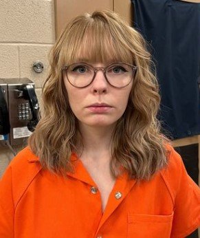 Uvalde Woman Arrested on Outstanding Warrant for Smuggling at Inn of Uvalde>