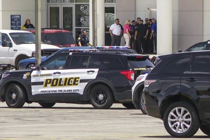 Shootout at South Park Mall in San Antonio After Truck Theft Attempt Ends>