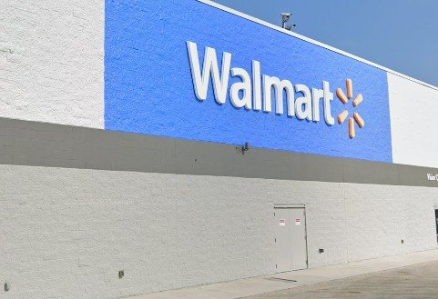 Bomb Threat Prompts Evacuation And Search At Boerne Walmart>